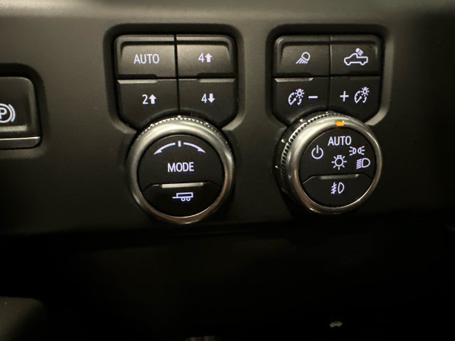 Certified 2024 GMC Sierra 1500 AT4 AWD/4WD image 21