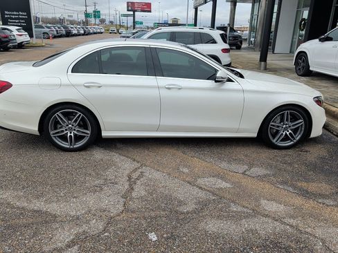 Certified 2018 Mercedes-Benz E 300 image 16