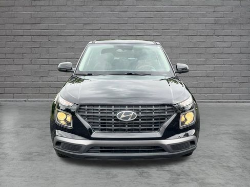 Used 2023 Hyundai Venue SE w/ Cargo Package FWD image 8