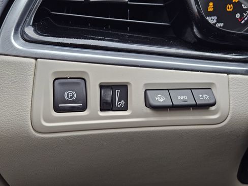 Used 2021 Cadillac XT6 Premium Luxury image 24