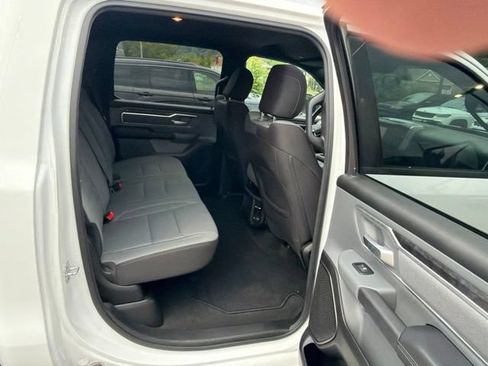 Used 2022 RAM 1500 Big Horn AWD/4WD image 6
