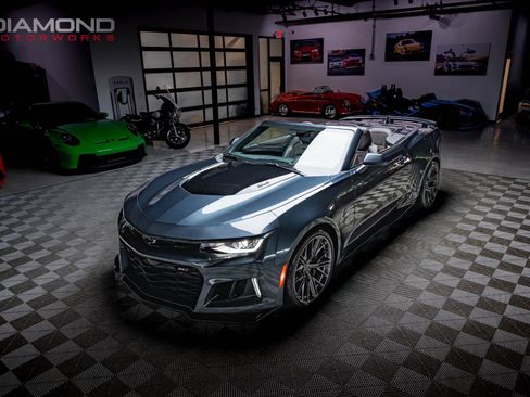 Used 2023 Chevrolet Camaro ZL1 RWD image 68