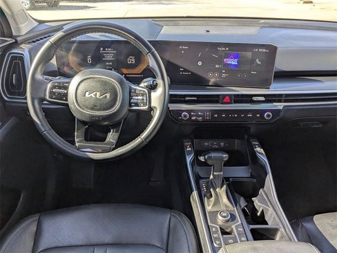 Used 2024 Kia Sorento S image 26