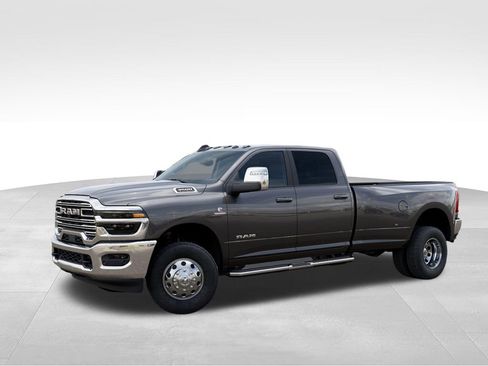 New 2026 RAM 3500 Laramie w/ Max Tow Package image 2