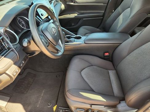 Used 2023 Toyota Camry LE image 9
