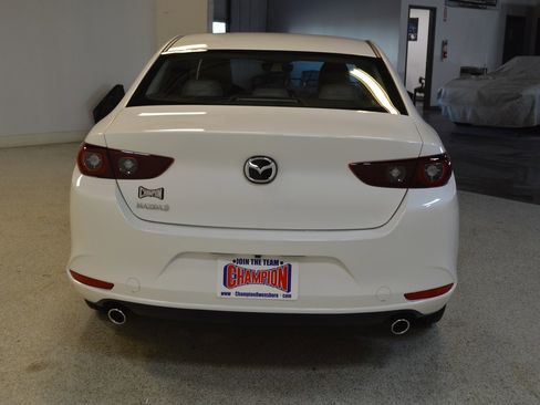 New 2026 MAZDA MAZDA3 2.5 S Sedan w/ Preferred Pkg image 4