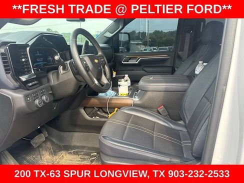 Used 2025 Chevrolet Silverado 3500 High Country w/ High Country Premium Package AWD/4WD image 6