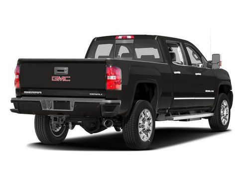 Used 2016 GMC Sierra 2500 Denali w/ Duramax Plus Package AWD/4WD image 5