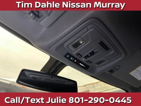 Used 2023 GMC Sierra 2500 SLT w/ SLT Premium Package AWD/4WD image 32