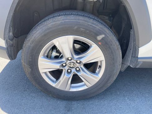 Used 2025 Toyota RAV4 XLE FWD image 3