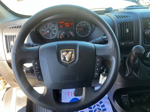 Used 2014 RAM ProMaster 2500 w/ Interior Convenience Group image 9