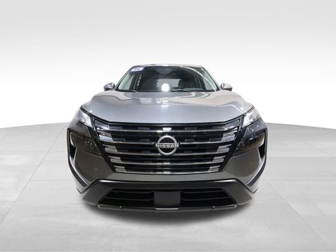 Used 2024 Nissan Rogue SV image 7