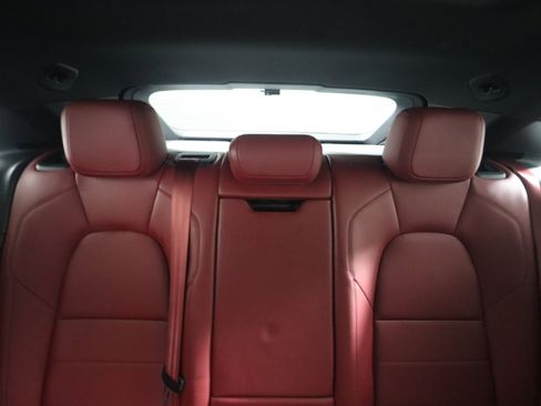 Used 2024 Porsche Macan 4 Electric image 16