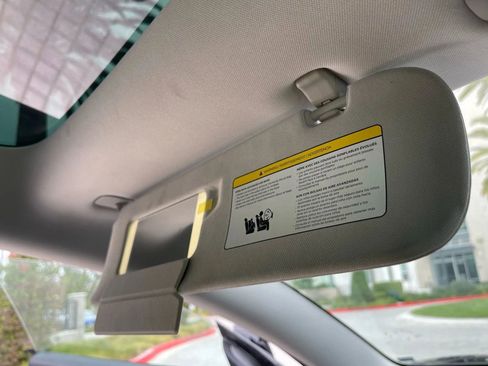 Used 2019 Tesla Model 3 Standard Range Plus image 33