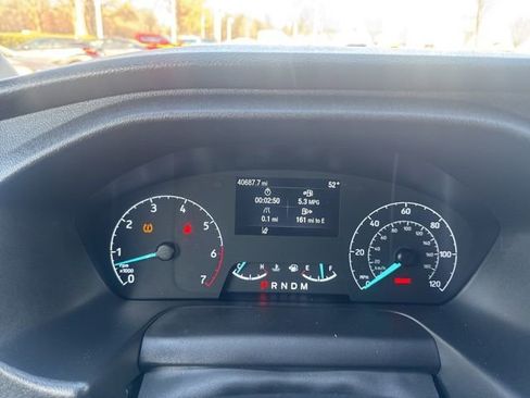 Used 2023 Ford Transit 350 XLT image 5