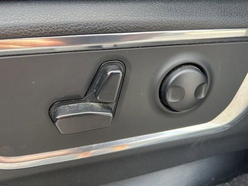 Used 2025 RAM 1500 Laramie image 35