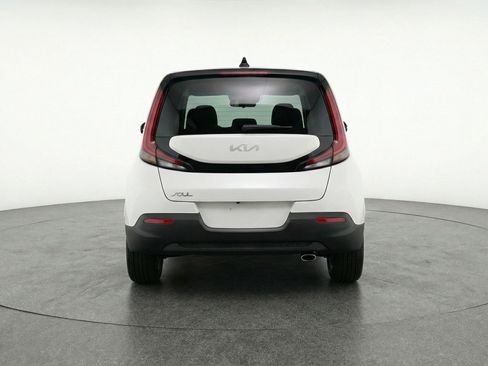 Used 2025 Kia Soul LX w/ LX Technology Package image 7