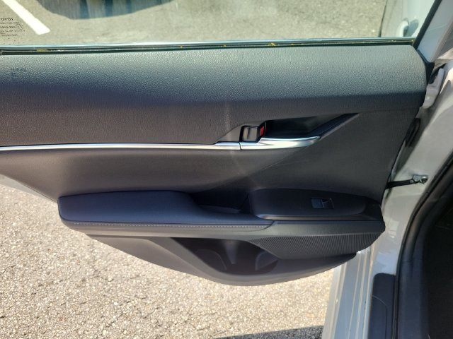 Used 2024 Toyota Camry XSE FWD image 10