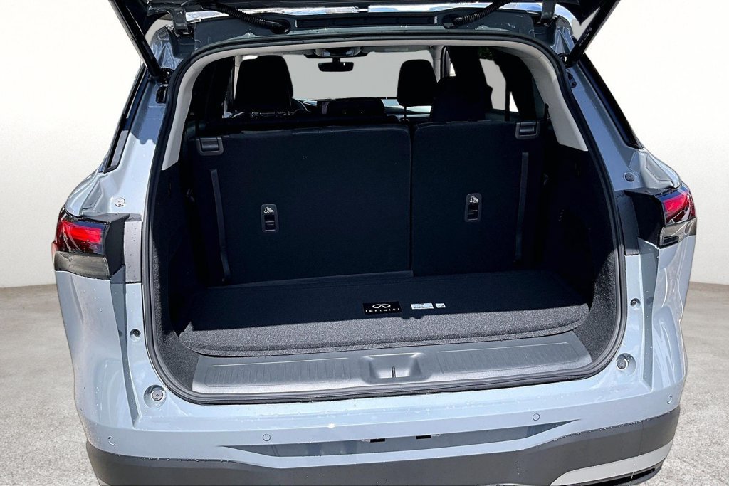 New 2027 INFINITI QX60 Luxe FWD image 10
