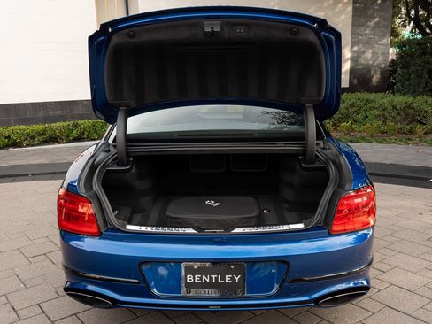 Used 2026 Bentley Flying Spur Azure image 51