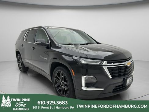 Used 2023 Chevrolet Traverse LS w/ Safety Package AWD/4WD image 1
