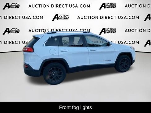 Used 2015 Jeep Cherokee Latitude AWD/4WD image 6