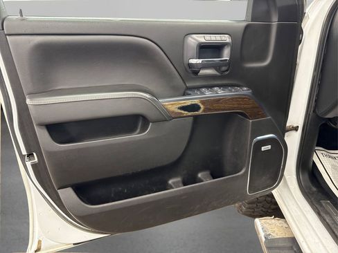 Used 2019 GMC Sierra 3500 Denali w/ Duramax Plus Package image 21