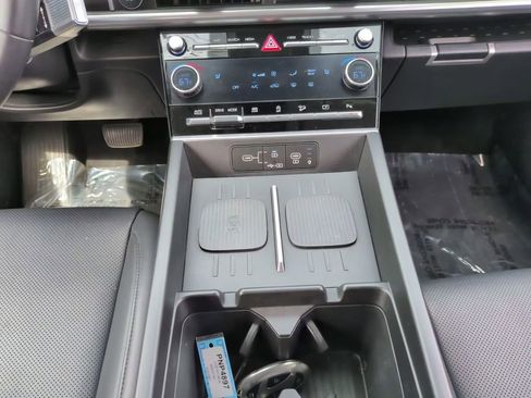 Used 2025 Hyundai Santa Fe SEL AWD/4WD image 15