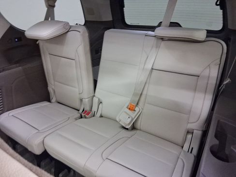 Used 2021 GMC Yukon XL Denali w/ Denali Premium Package image 31