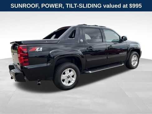 Used 2013 Chevrolet Avalanche LT w/ Suspension Package, Off-Road AWD/4WD image 3