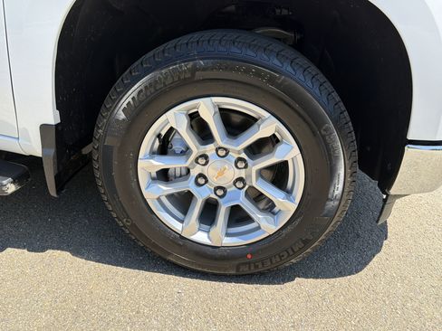 Used 2026 Chevrolet Silverado 1500 LT RWD image 12