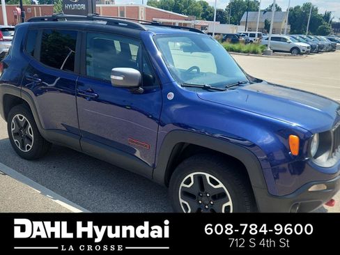 Used 2016 Jeep Renegade Trailhawk AWD/4WD image 1