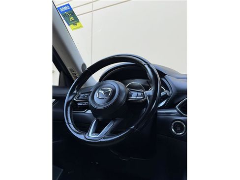 Used 2017 MAZDA CX-5 Touring w/ Preferred Equipment Package image 11