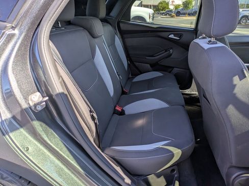 Used 2018 Ford Focus ST image 30