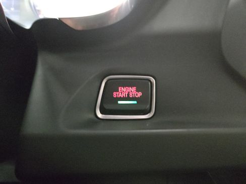 Certified 2021 Chevrolet Camaro LT image 25