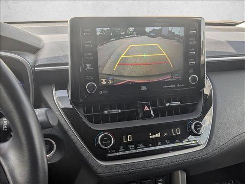 Used 2022 Toyota Corolla Cross XLE image 13