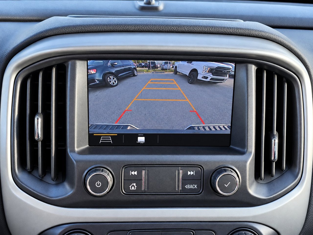 Used 2020 Chevrolet Colorado LT AWD/4WD image 19