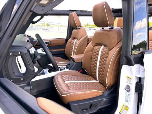 Used 2026 Ford Bronco Outer Banks AWD/4WD image 18