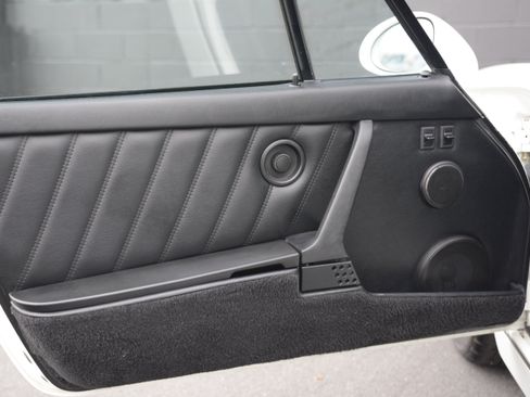 Used 1991 Porsche 911 Carrera image 13