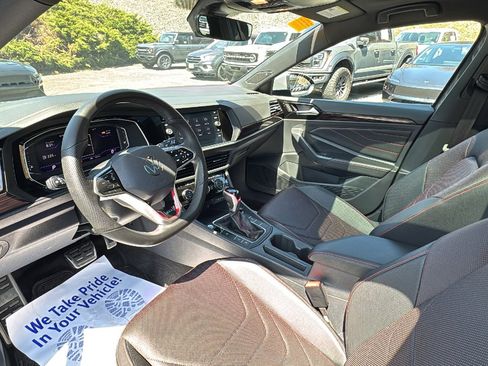 Used 2024 Volkswagen Jetta GLI Autobahn FWD image 14