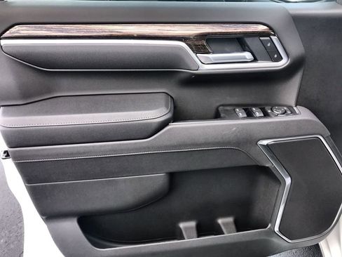 New 2026 GMC Sierra 1500 Elevation image 13