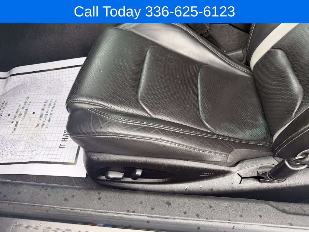 Used 2019 Chevrolet Camaro SS RWD image 12