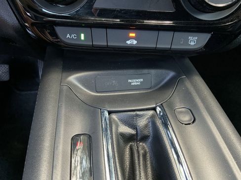 Used 2019 Honda HR-V LX image 20