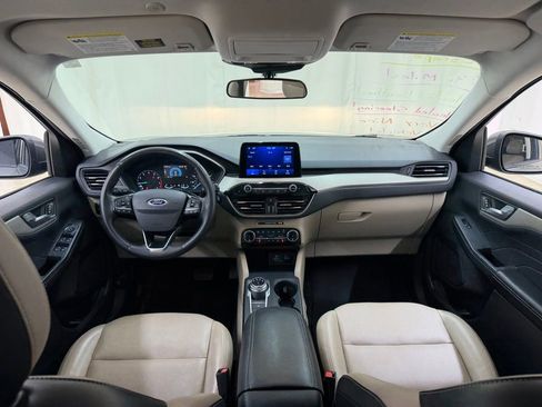 Used 2022 Ford Escape SEL FWD image 18