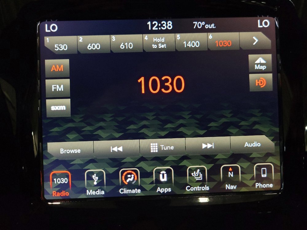 Used 2019 Jeep Cherokee Limited AWD/4WD image 25