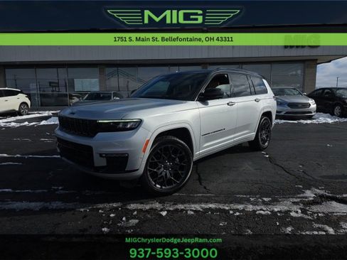 Used 2024 Jeep Grand Cherokee L Summit image 1