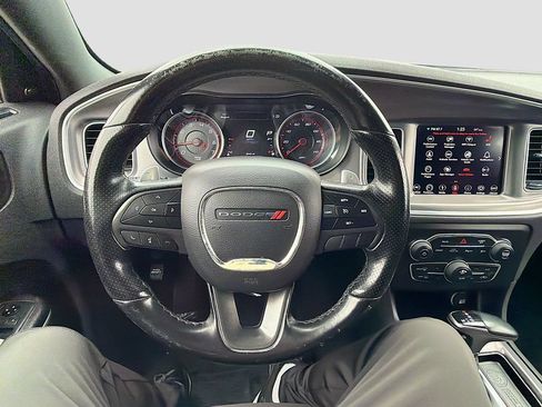 Used 2019 Dodge Charger GT RWD image 11