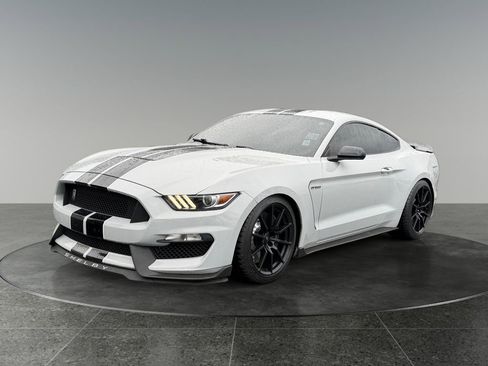 Used 2017 Ford Mustang Shelby GT350 RWD image 4