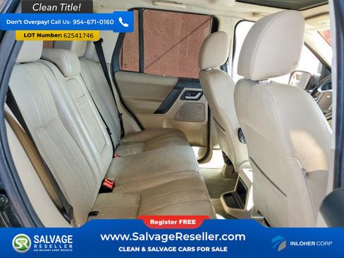 Used 2011 Land Rover LR2 HSE AWD/4WD image 15