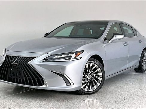 Used 2024 Lexus ES 350 Ultra Luxury image 15